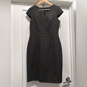 NWT! BROOKS BROTHERS Black Geometric Print V-Neck Midi Dress - Size 8P